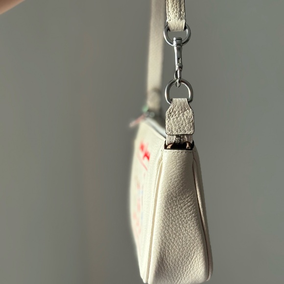 Authentic Coach Nolita 19 with Boardwalk Graphic - Picture 5 of 9